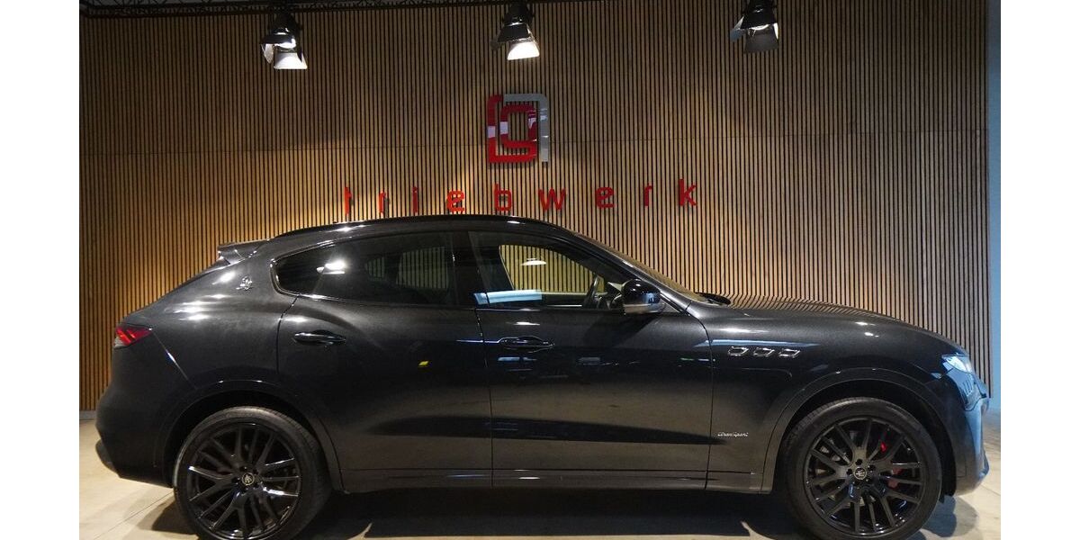 Maserati Levante 57.800 km 56.941 &euro; Duisburg 47228