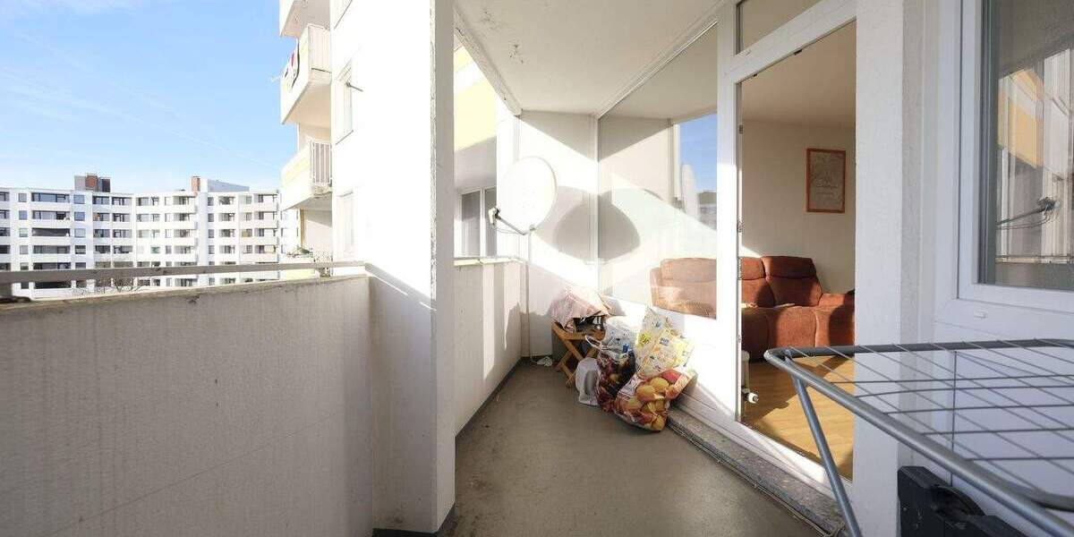 Etagenwohnung Duisburg Hochheide - 3 Zimmer, 87 m&sup2;, 110.000&euro; | Angebot:25798808