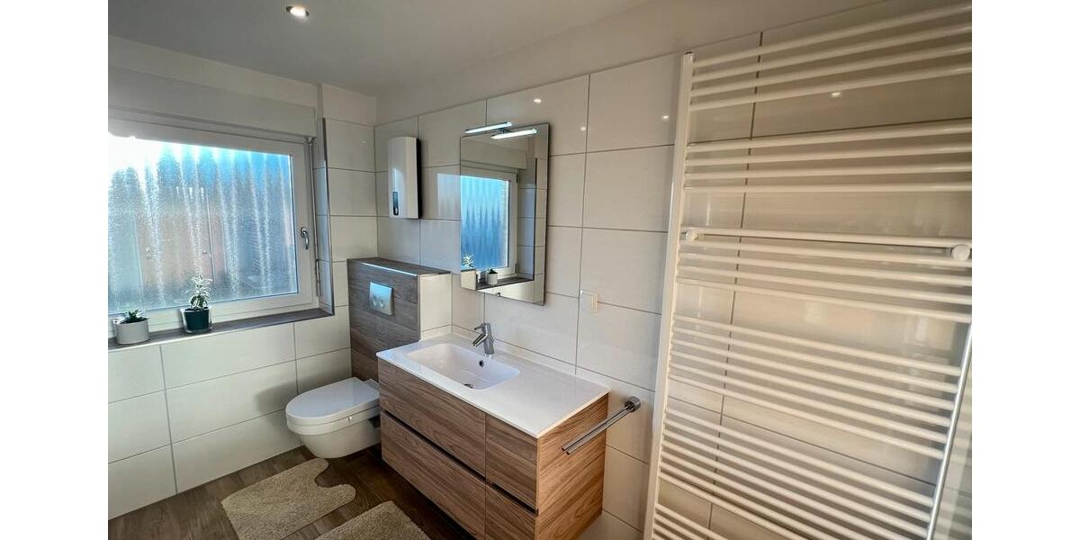 Dachgeschoßwohnung Voerde (Niederrhein) - 3 Zimmer, 78 m&sup2;, 740&euro; | Angebot:26534131