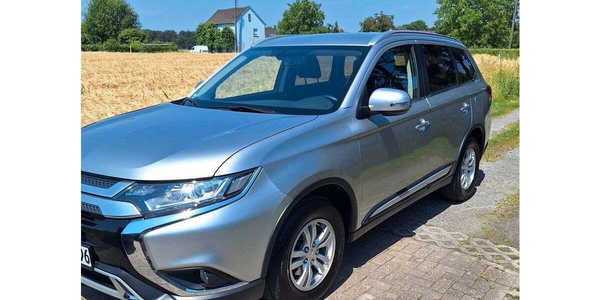 Mitsubishi Outlander 83.500 km 14.900 &euro; Dinslaken 46535