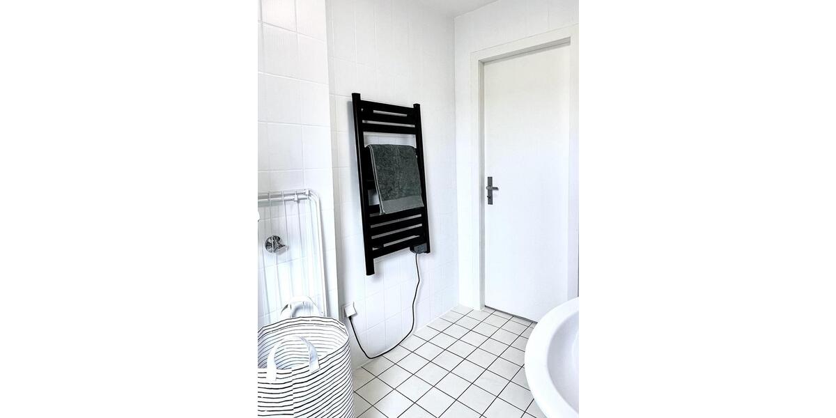 Dachgeschoßwohnung Essen Stadtbezirk II - 1 Zimmer, 40 m&sup2;, 750&euro; | Angebot:25988828