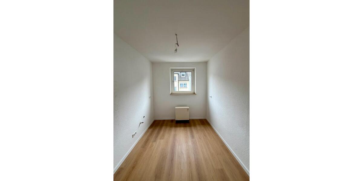 Etagenwohnung Essen Huttrop - 3 Zimmer, 76 m&sup2;, 998&euro; | Angebot:25831686