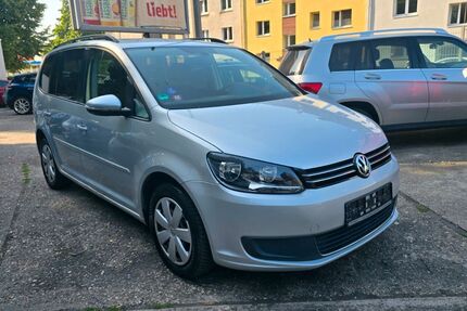 VW Touran 176.000 km 6.800 &euro; Essen 45144