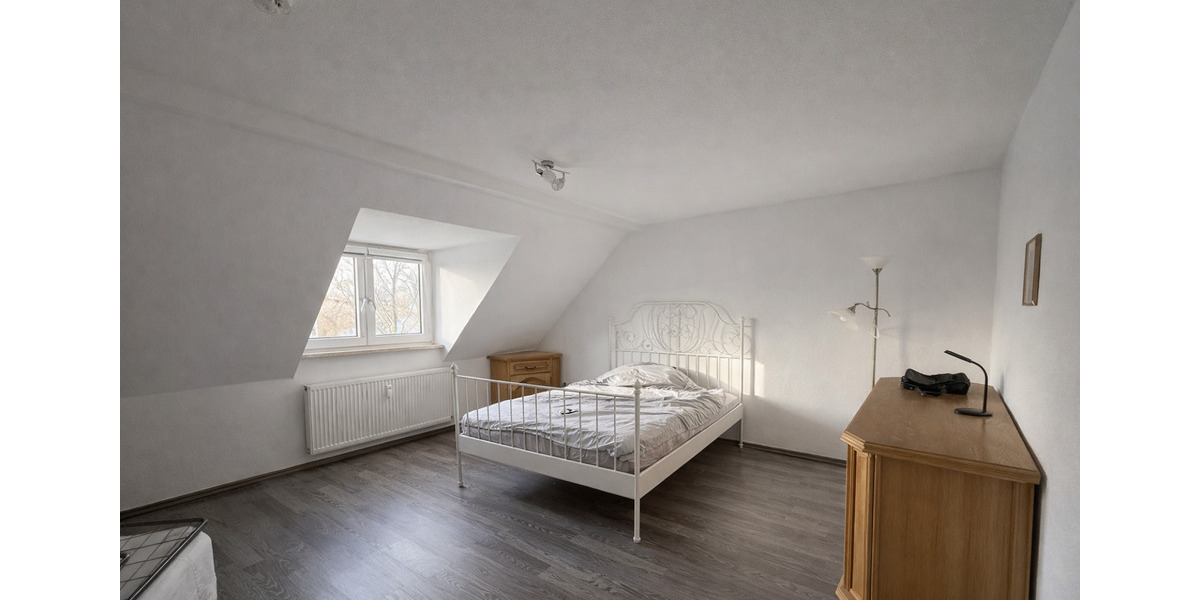 Dachgeschoßwohnung Gelsenkirchen Gelsenkirchen-Mitte - 2.5 Zimmer, 74 m&sup2;, 510&euro; | Angebot:25184462