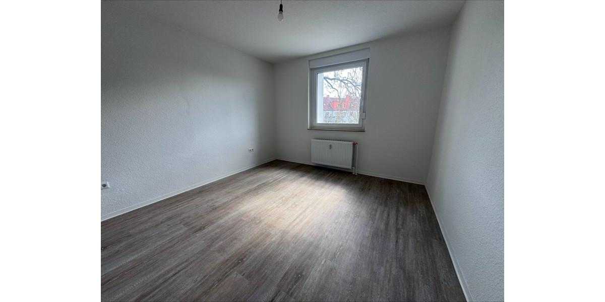Erdgeschoßwohnung Essen Stadtbezirk V - 2 Zimmer, 65 m&sup2;, 669&euro; | Angebot:26694914
