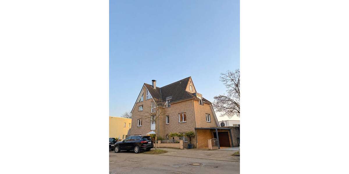 Etagenwohnung Duisburg Angerhausen - 5 Zimmer, 140 m&sup2;, 1.900&euro; | Angebot:26423086