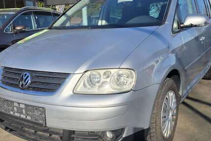VW Touran 199.900 km 3.700 &euro; Duisburg 47167