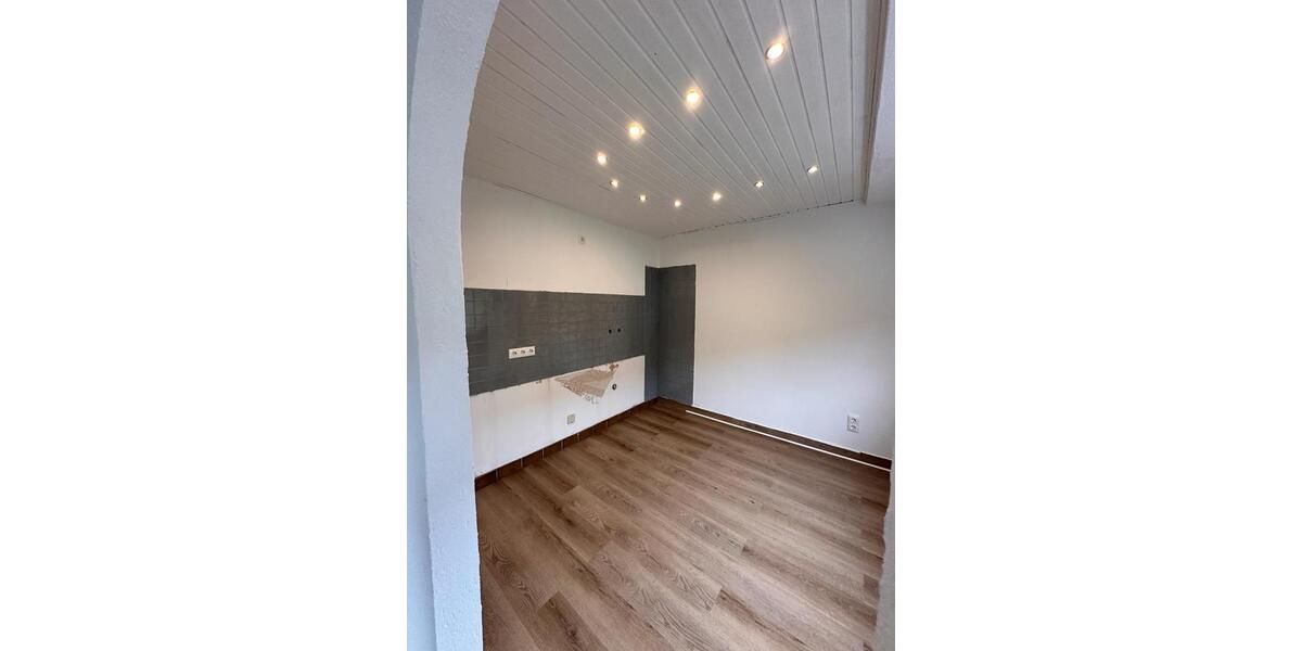 Etagenwohnung Duisburg Duisburg-Mitte - 1 Zimmer, 34 m&sup2;, 680&euro; | Angebot:26648913