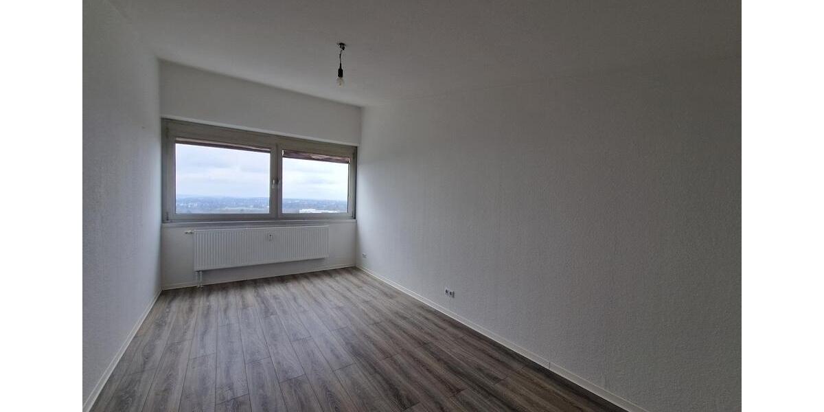 Dachgeschoßwohnung Bochum Laer - 3 Zimmer, 86 m&sup2;, 757&euro; | Angebot:25924413