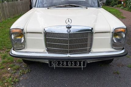 Mercedes-Benz 220 138.000 km 16.950 &euro; Duisburg 47259