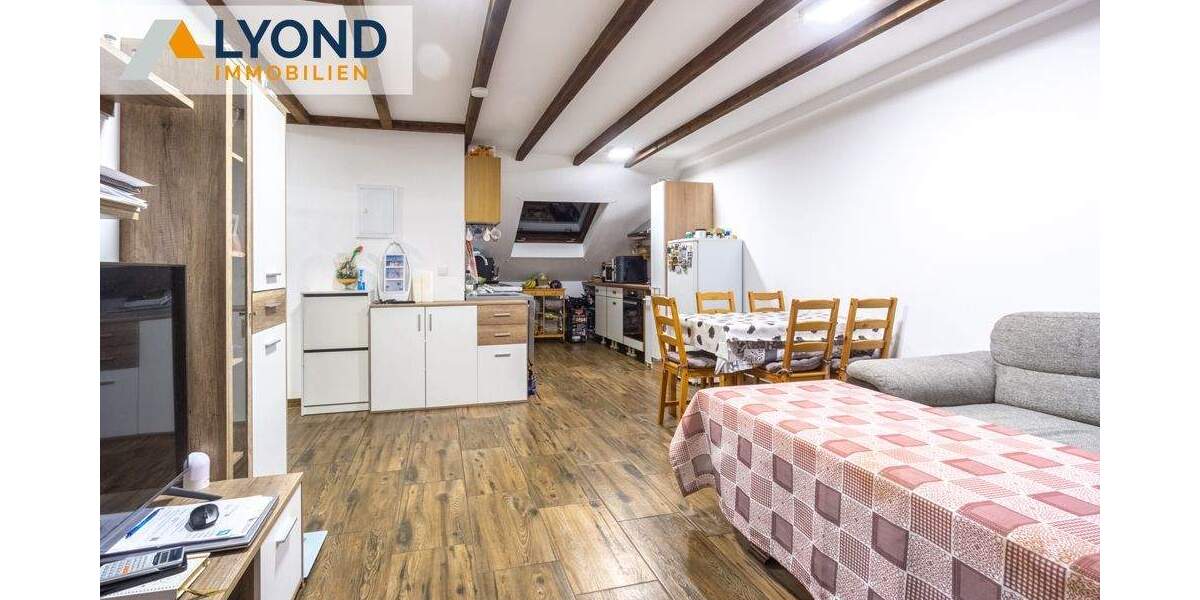 Etagenwohnung Moers Repelen - 4 Zimmer, 90 m&sup2;, 145.000&euro; | Angebot:25676842