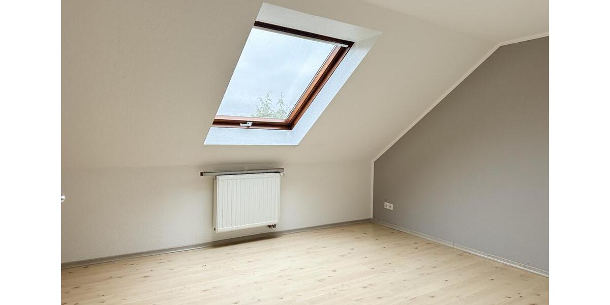 Dachgeschoßwohnung Hattingen Niederbonsfeld - 2 Zimmer, 47 m&sup2;, 376&euro; | Angebot:25648645