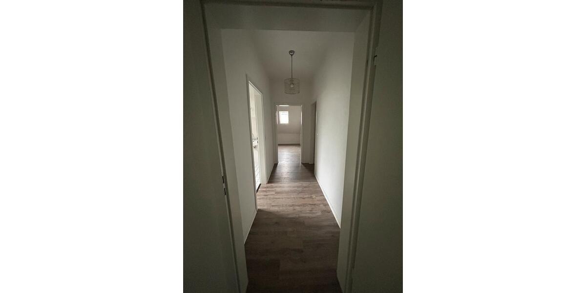 Dachgeschoßwohnung Recklinghausen Berghausen - 4.5 Zimmer, 81 m&sup2;, 1.050&euro; | Angebot:25641730