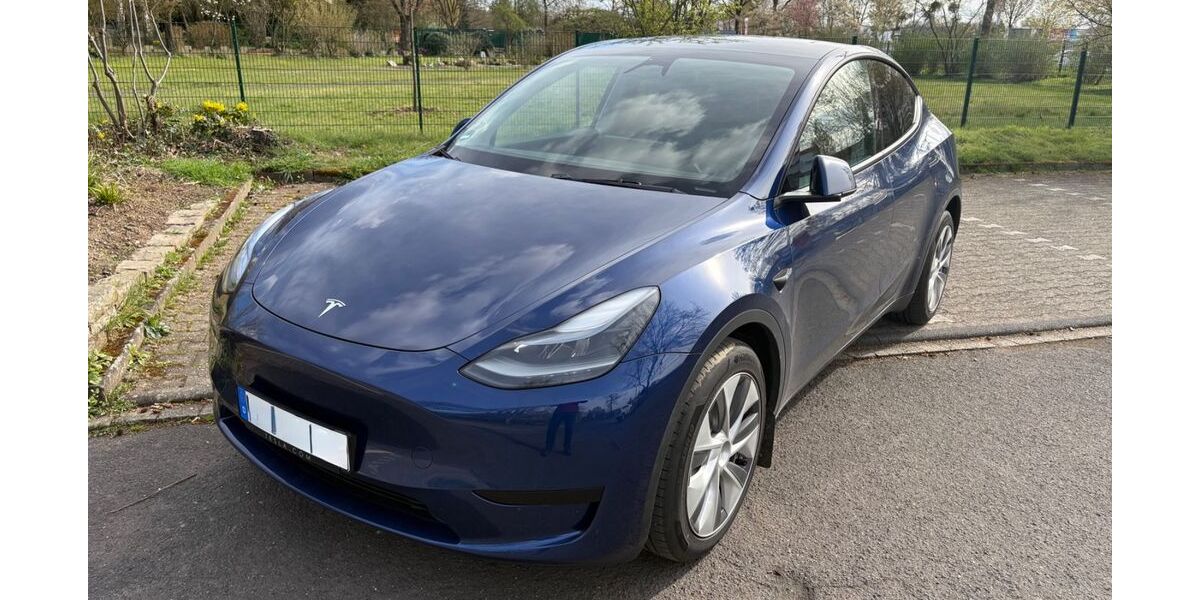 Tesla Model Y 32.265 km 37.500 &euro; Moers 47445