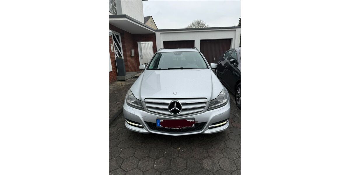 Mercedes-Benz C 200 352.361 km 4.999 &euro; Witten 58455
