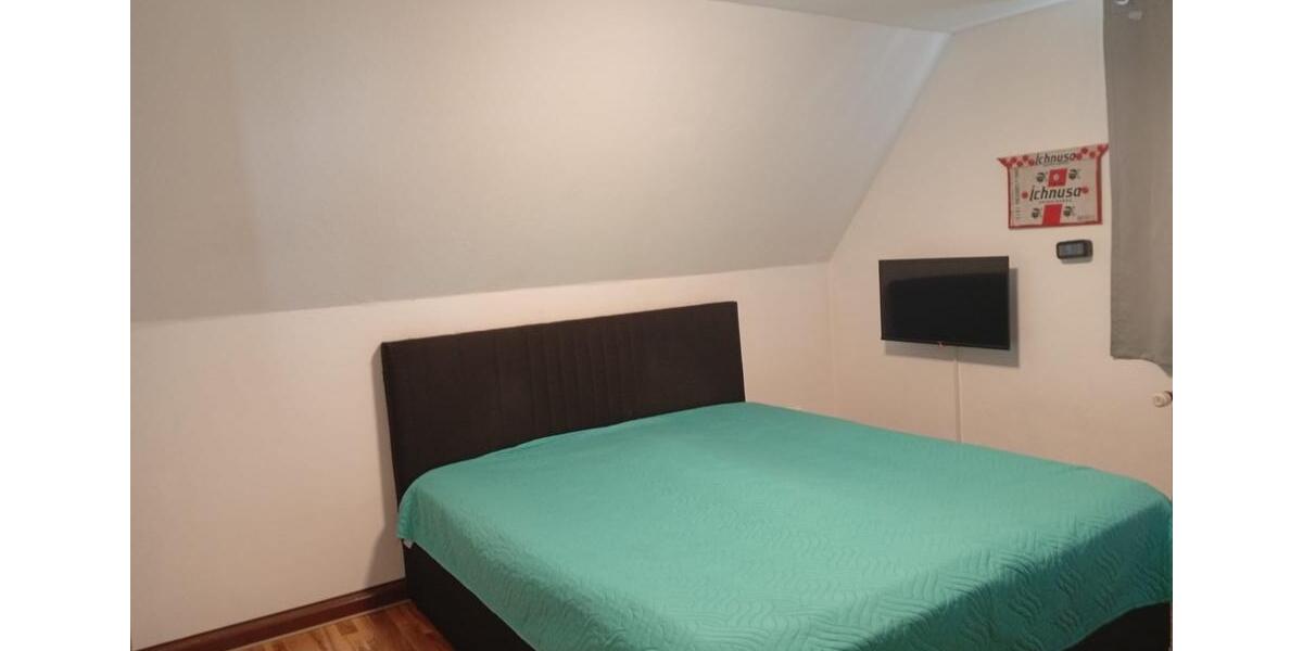 Dachgeschoßwohnung Gladbeck Brauck - 3 Zimmer, 80 m&sup2;, 1.000&euro; | Angebot:26549831