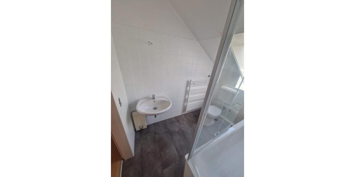 Dachgeschoßwohnung Wesel Fusternberg - 2 Zimmer, 60 m&sup2;, 670&euro; | Angebot:26024027