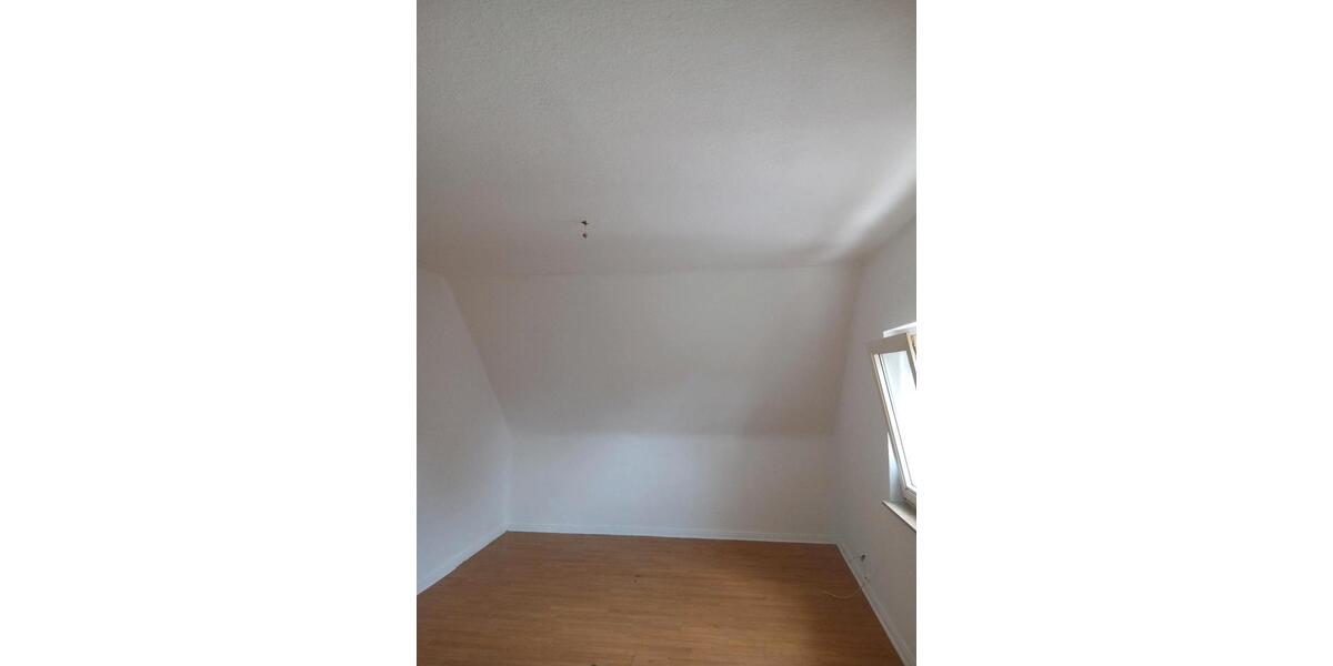 Dachgeschoßwohnung Gladbeck Brauck - 3 Zimmer, 62 m&sup2;, 420&euro; | Angebot:25960234