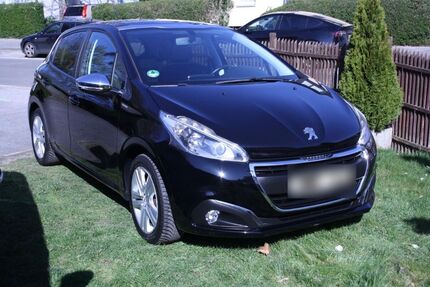 Peugeot 208 98.921 km 6.400 &euro; Essen 45309
