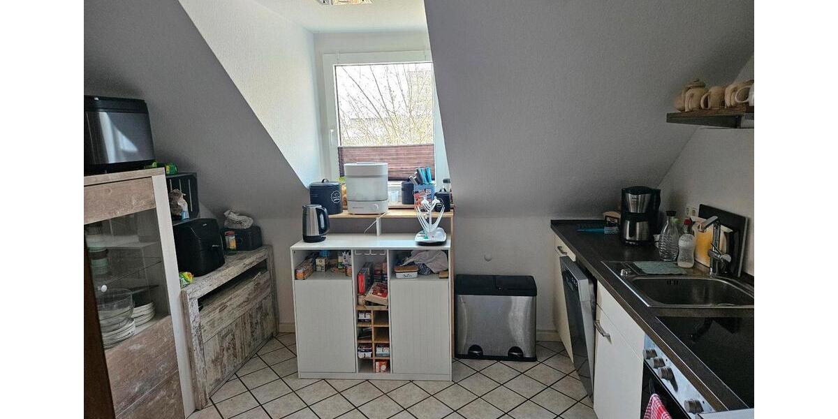 Dachgeschoßwohnung Gelsenkirchen Gelsenkirchen-Mitte - 2 Zimmer, 75 m&sup2;, 640&euro; | Angebot:26532677