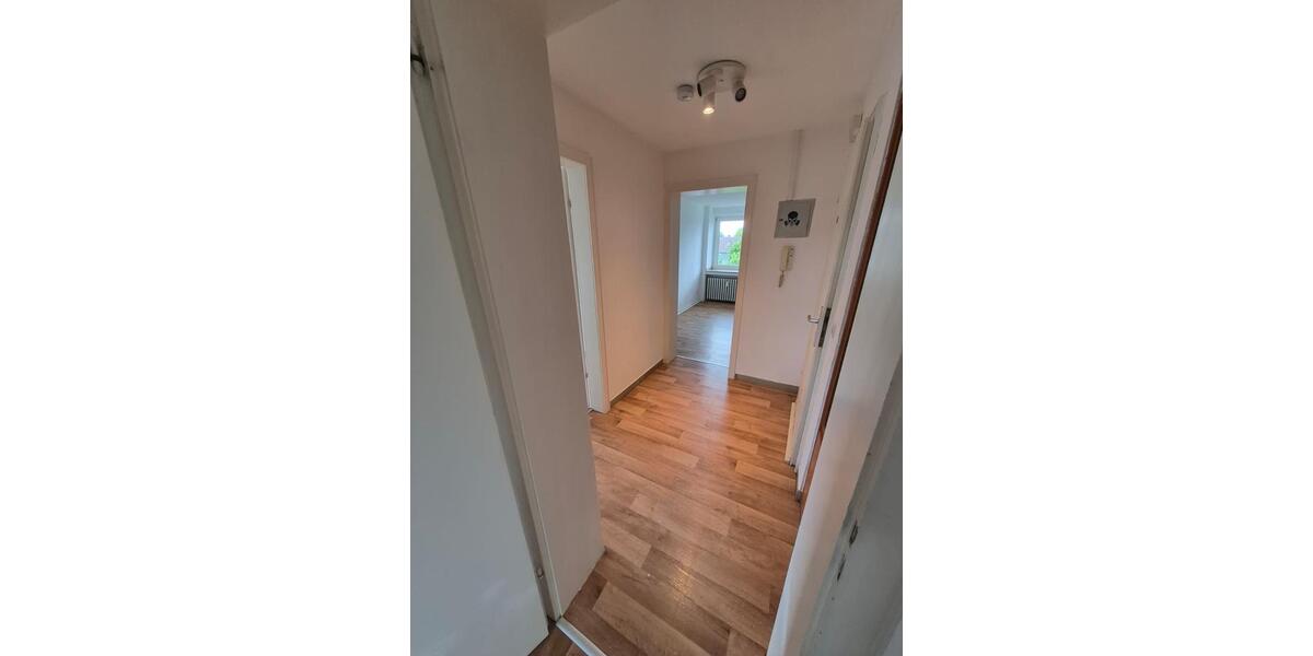 Dachgeschoßwohnung Dinslaken Lohberg - 3.5 Zimmer, 67 m&sup2;, 770&euro; | Angebot:26603542