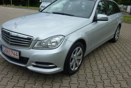 Mercedes-Benz C 180 240.000 km 5.450 &euro; Essen 45144