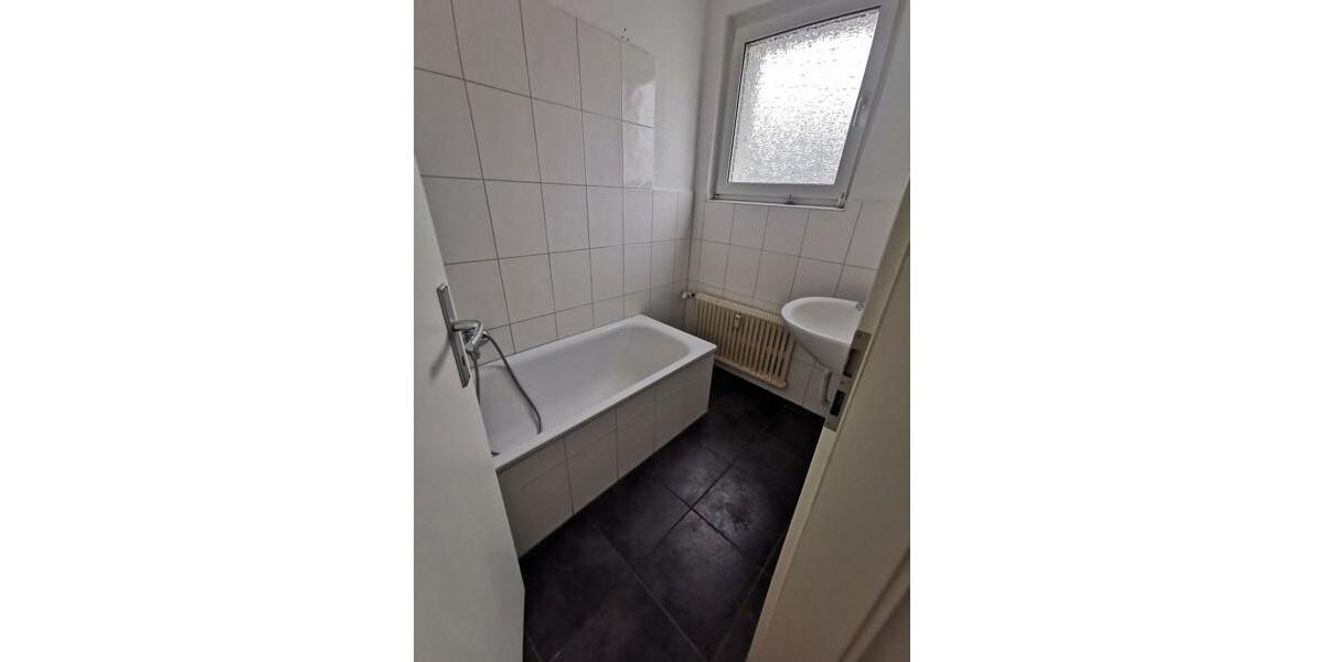 Erdgeschoßwohnung Gelsenkirchen Gelsenkirchen-West - 3.5 Zimmer, 68 m&sup2;, 619&euro; | Angebot:26685174
