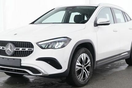 Mercedes-Benz GLA 180 22.654 km 38.990 &euro; Moers 47441