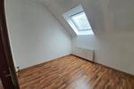 Dachgeschoßwohnung Duisburg Mittelmeiderich - 3 Zimmer, 95 m&sup2;, 700&euro; | Angebot:26699614