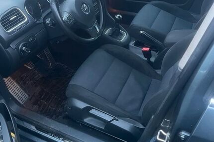 VW Golf 292.000 km 2.700 &euro; Dorsten 46286