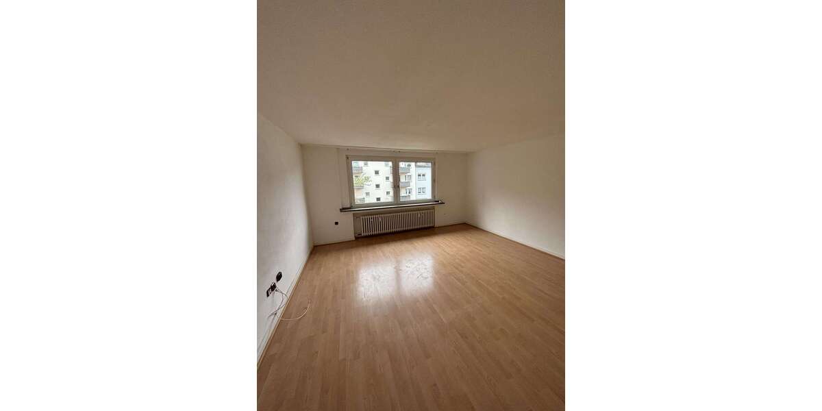 Etagenwohnung Duisburg Neudorf-Nord - 3 Zimmer, 72 m&sup2;, 500&euro; | Angebot:26107342