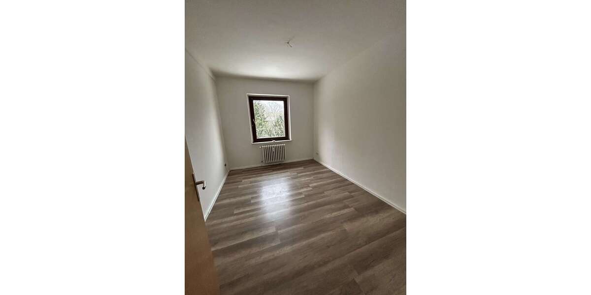Etagenwohnung Oberhausen Neue Mitte - 3.5 Zimmer, 74 m&sup2;, 700&euro; | Angebot:25313996