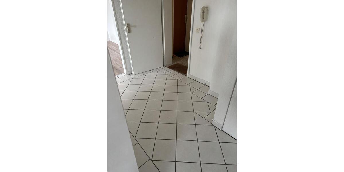 Etagenwohnung Oberhausen - 2 Zimmer, 64 m&sup2;, 450&euro; | Angebot:25992882