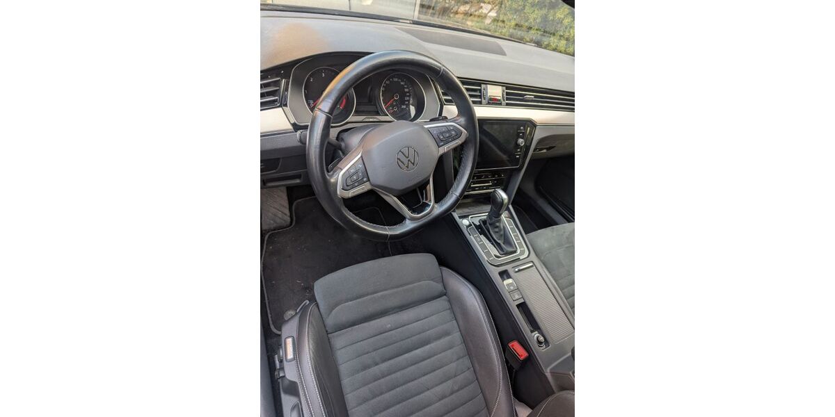 VW Passat Variant 93.760 km 22.900 &euro; Hattingen 45525