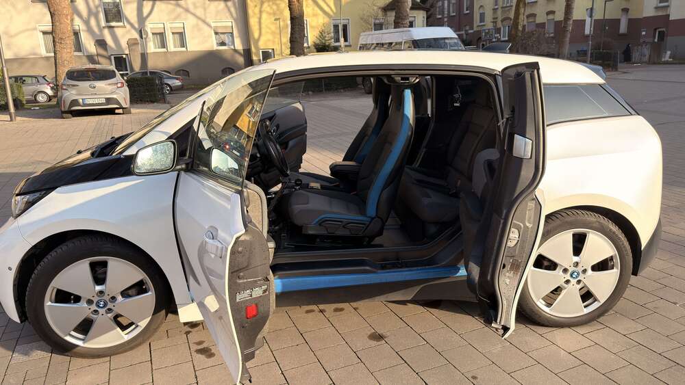 BMW i3 92.370 km 10.600 &euro; Duisburg 47166