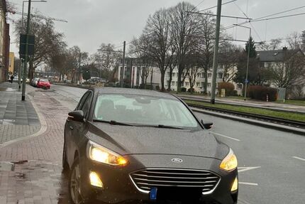 Ford Focus 115.000 km 9.500 &euro; Duisburg 47055
