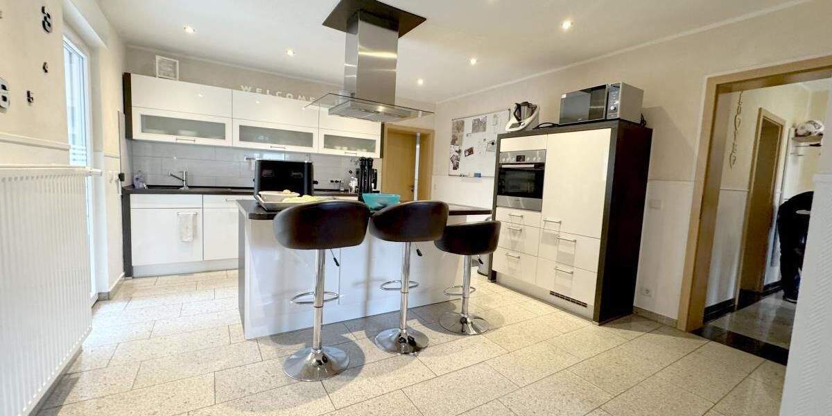 Einfamilienhaus Oberhausen Schwarze Heide - 7 Zimmer, 176 m&sup2;, 595.000&euro; | Angebot:25709904