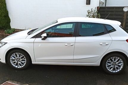 Seat Ibiza 102.000 km 9.000 &euro; Mülheim 45472