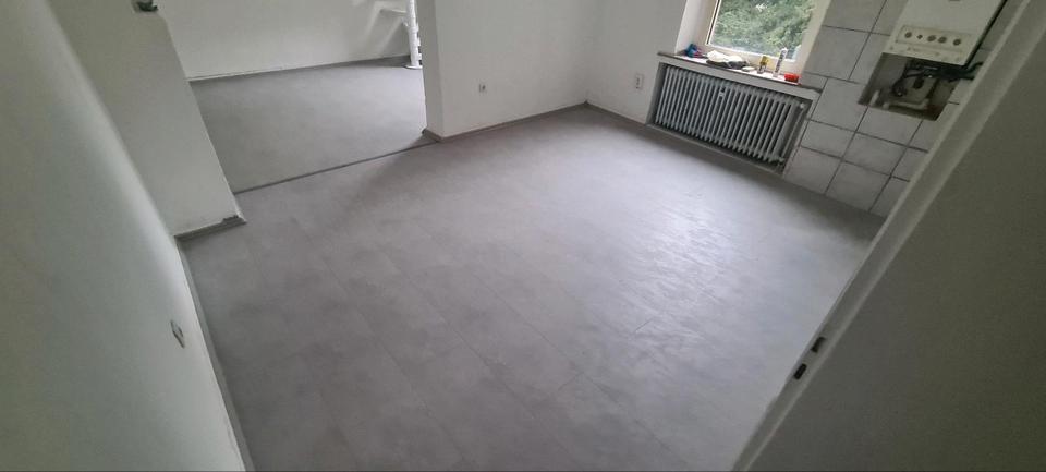 Maisonettenwohnung Duisburg Mittelmeiderich - 3 Zimmer, 80 m&sup2;, 900&euro; | Angebot:25877176
