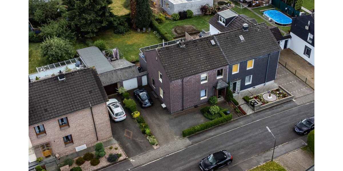 Einfamilienhaus Bochum Günnigfeld - 8 Zimmer, 185 m&sup2;, 400.000&euro; | Angebot:26898778