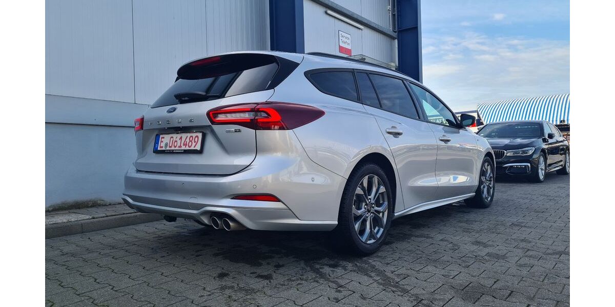 Ford Focus 6.800 km 19.800 &euro; Essen 45276