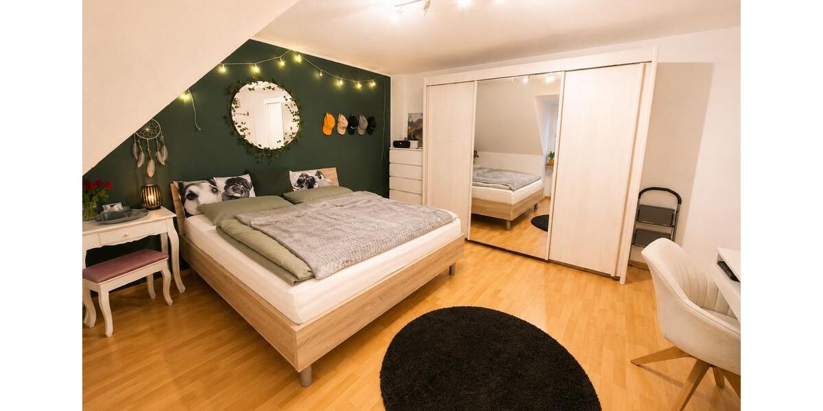 Dachgeschoßwohnung Essen Stadtbezirk IV - 2 Zimmer, 60 m&sup2;, 110.000&euro; | Angebot:26754334