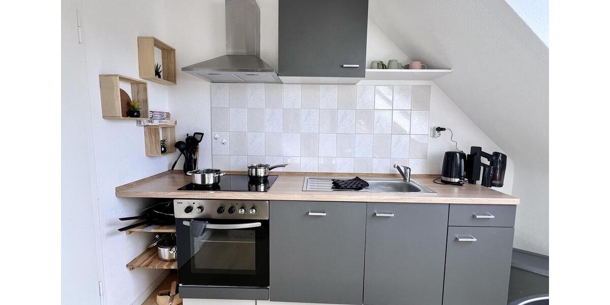 Dachgeschoßwohnung Essen Stadtbezirk II - 1 Zimmer, 40 m&sup2;, 750&euro; | Angebot:25988828