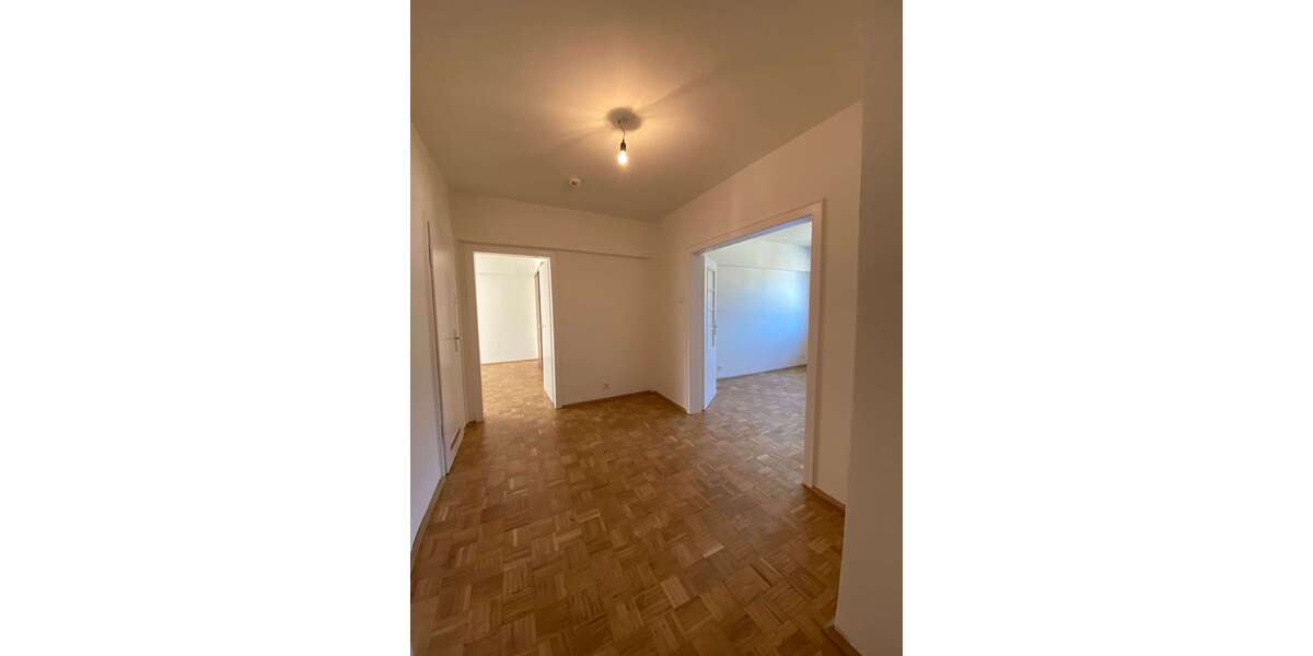 Etagenwohnung Essen Rüttenscheid - 4 Zimmer, 90 m&sup2;, 1.150&euro; | Angebot:23542869
