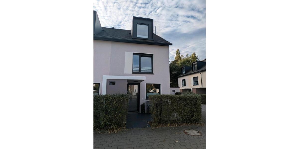 Reihenhaus Recklinghausen König Ludwig - 5.5 Zimmer, 145 m&sup2;, 475.000&euro; | Angebot:24681005