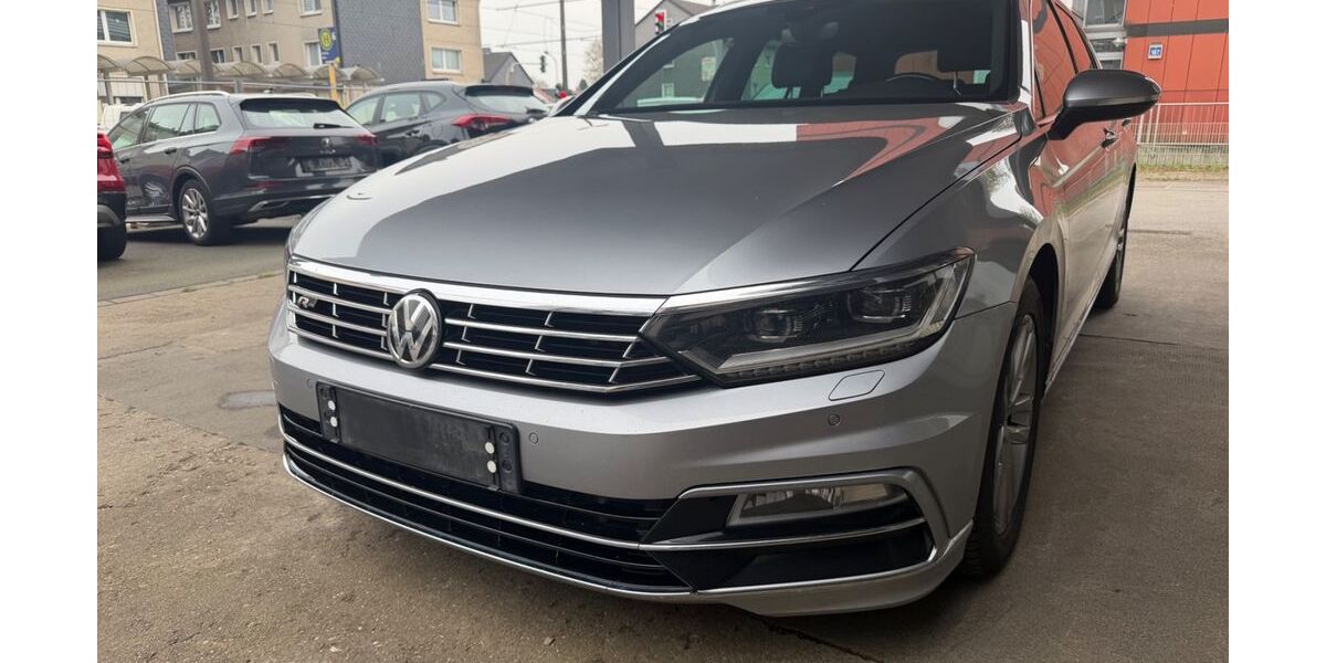 VW Passat Variant 215.000 km 14.990 &euro; Mülheim/Ruhr 45475