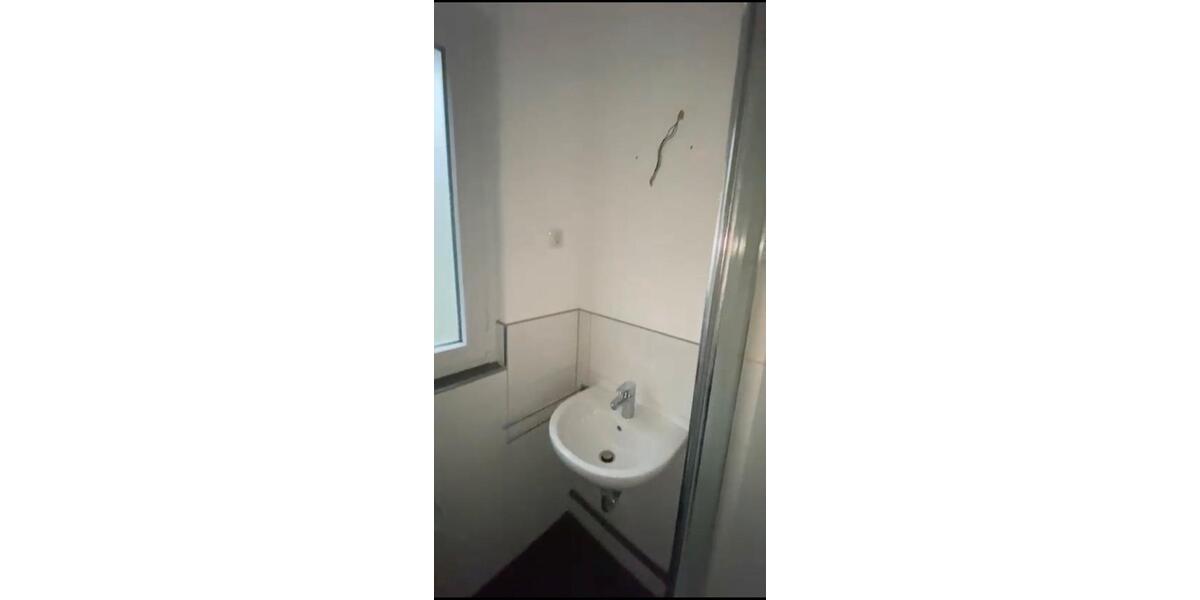 Etagenwohnung Duisburg Mittelmeiderich - 3 Zimmer, 71 m&sup2;, 440&euro; | Angebot:26548356