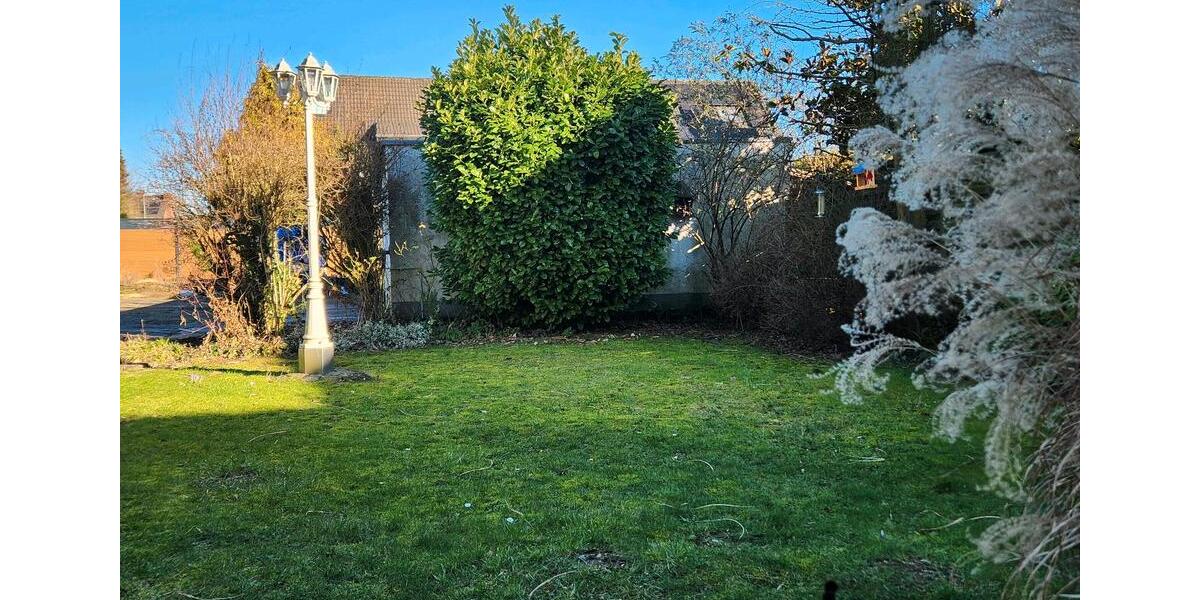 Etagenwohnung Duisburg Großenbaum - 3 Zimmer, 83 m&sup2;, 1.300&euro; | Angebot:25838660