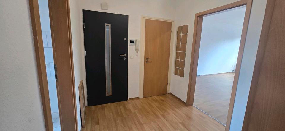 Etagenwohnung Duisburg Mittelmeiderich - 3 Zimmer, 75 m&sup2;, 890&euro; | Angebot:25921636