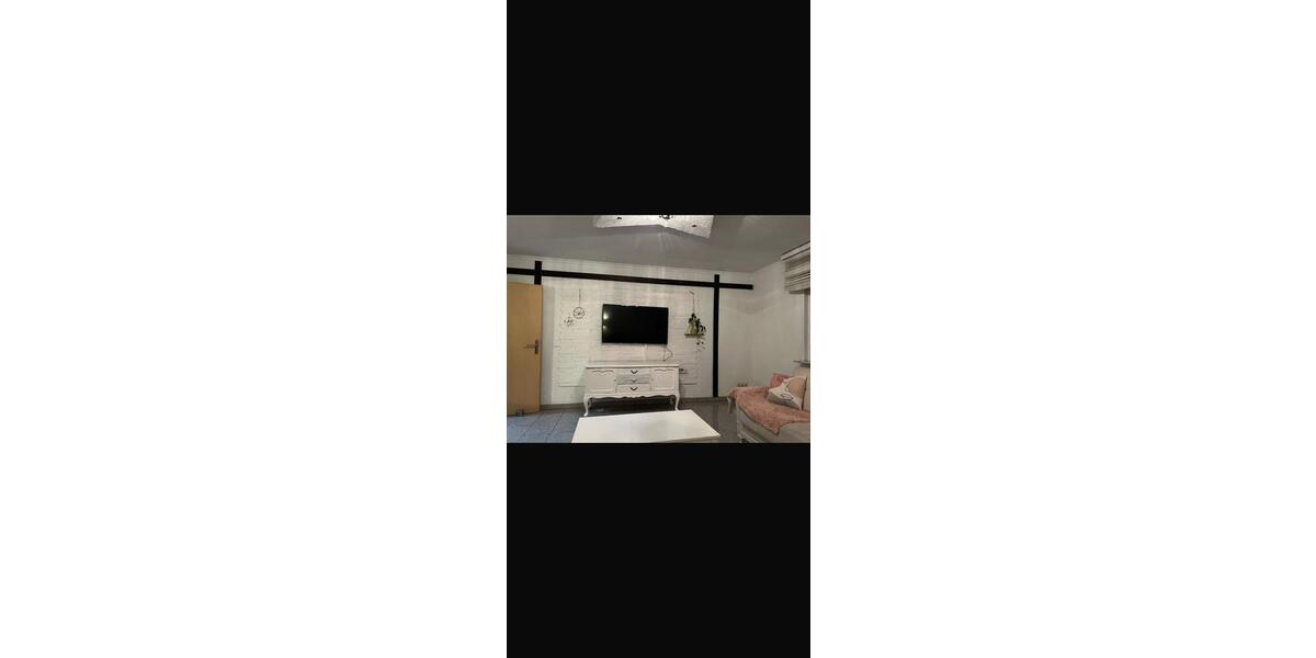 Maisonettenwohnung Duisburg Hamborn - 6.5 Zimmer, 165 m&sup2;, 1.350&euro; | Angebot:26038163